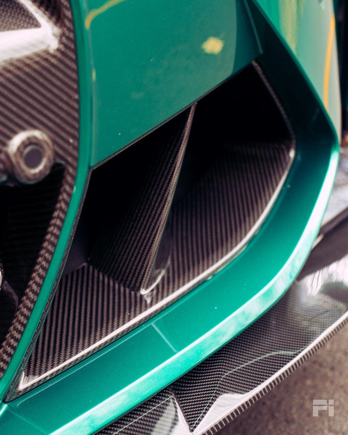 G80 M3 Carbon Fiber Vent